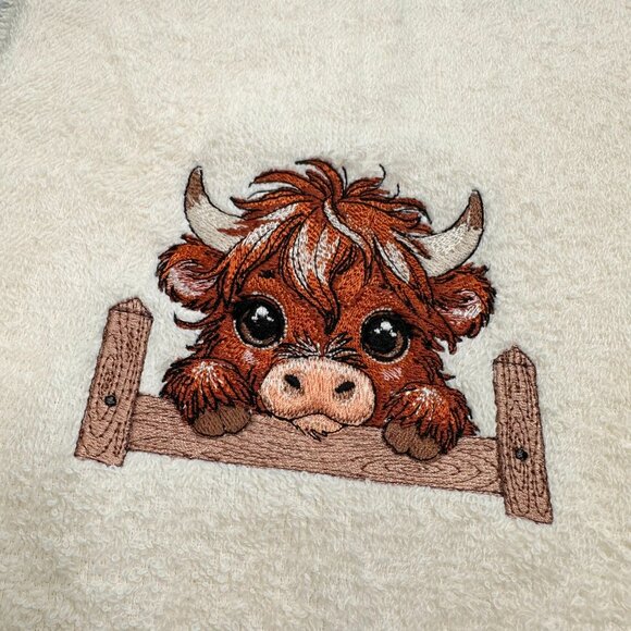 Highland Cow Towels Embroidered Hand Towel Set Beige Brown Cute Bathroom Decor - Picture 5 of 5
